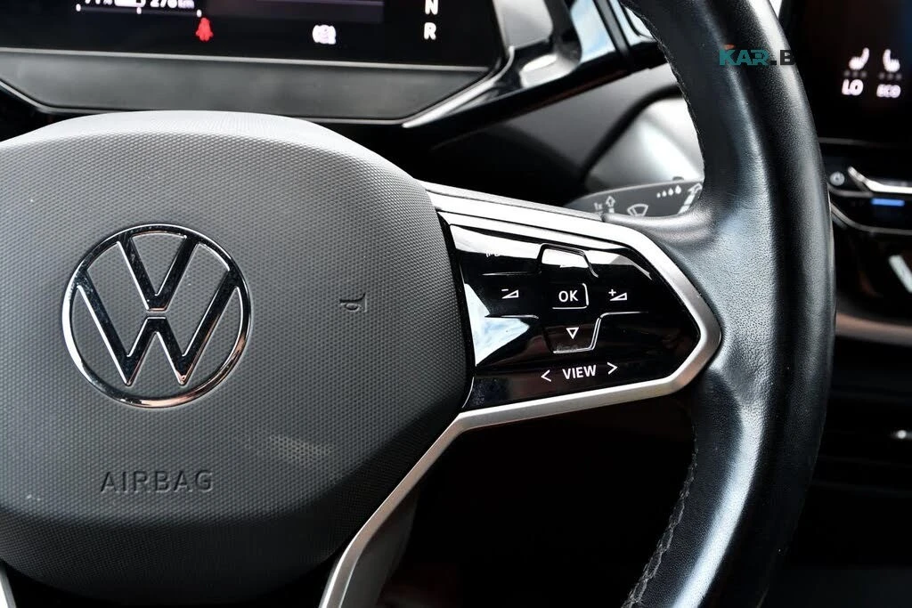 VW ID.4 PRO* 4X4* ДИСТРОНИК* ПОДГРЕВ* КАМЕРА, снимка 11 - Автомобили и джипове - 56564072