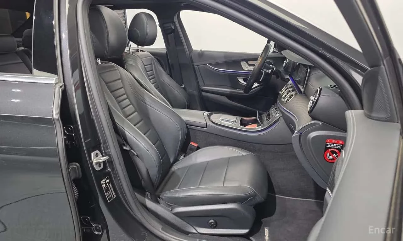 Mercedes-Benz E 220 * E220d 4MATIC AMG Line * , снимка 12 - Автомобили и джипове - 56633450