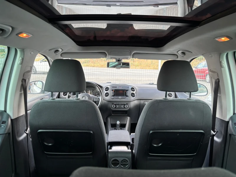VW Tiguan 2.0TDI* DSG* 4MOTION* FACE* LED* NAVI* ПАНОРАМА, снимка 14 - Автомобили и джипове - 47534364