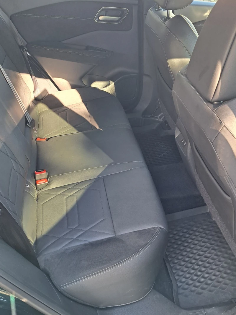 Nissan Qashqai 1.3 DiG-T HO 4x4 CVT N-Design , снимка 10 - Автомобили и джипове - 51824431