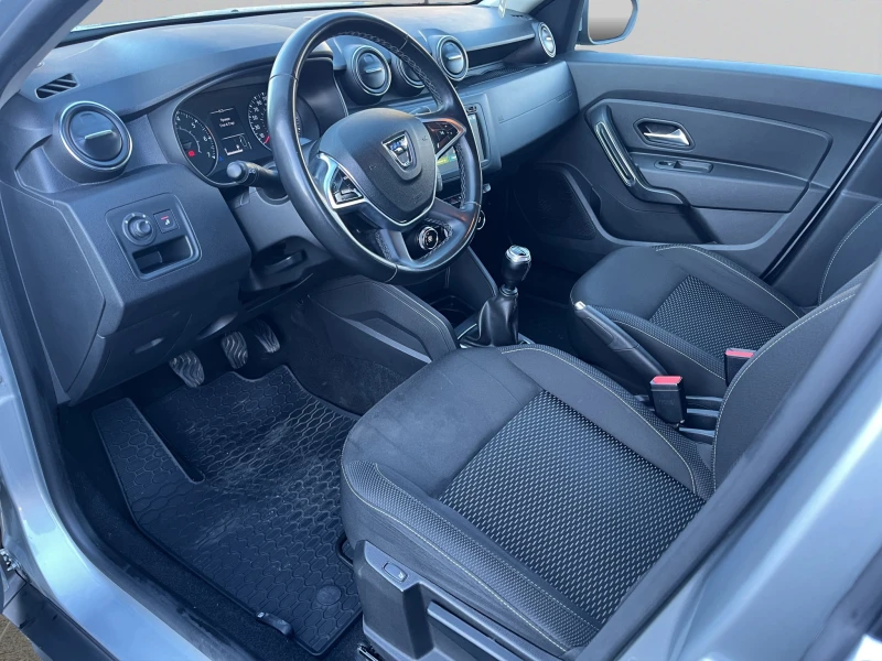 Dacia Duster, снимка 10 - Автомобили и джипове - 52803218