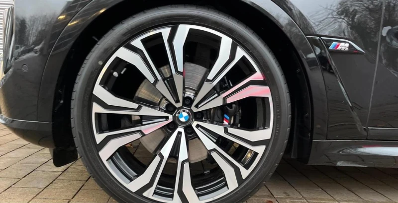BMW X7 M60i xDrive M Sport PRO, снимка 11 - Автомобили и джипове - 53472595