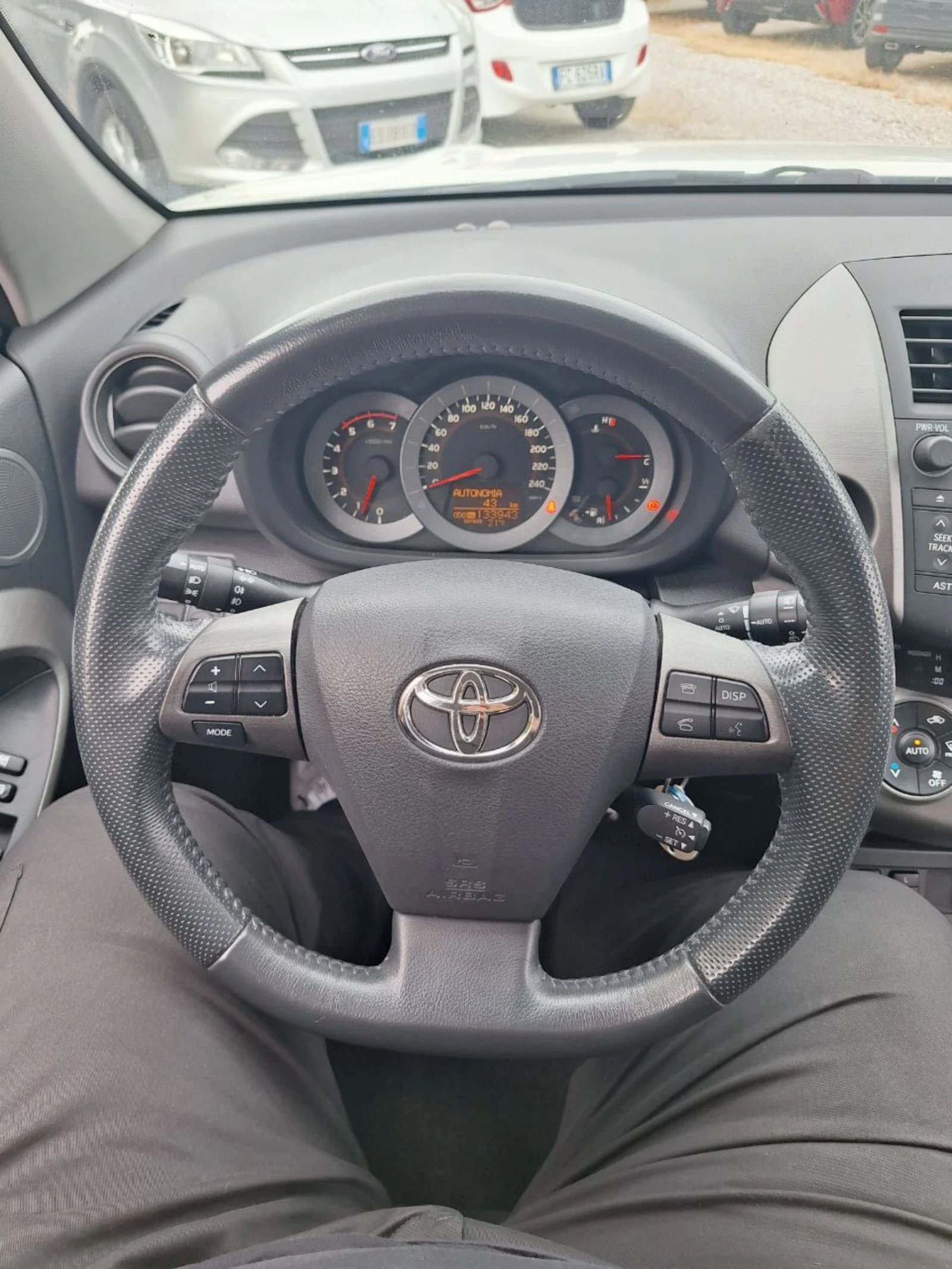 Toyota Rav4 2.2D4D ОЧАКВАН ВНОС!! 133х.км. EXCLUSIVE - изображение 8