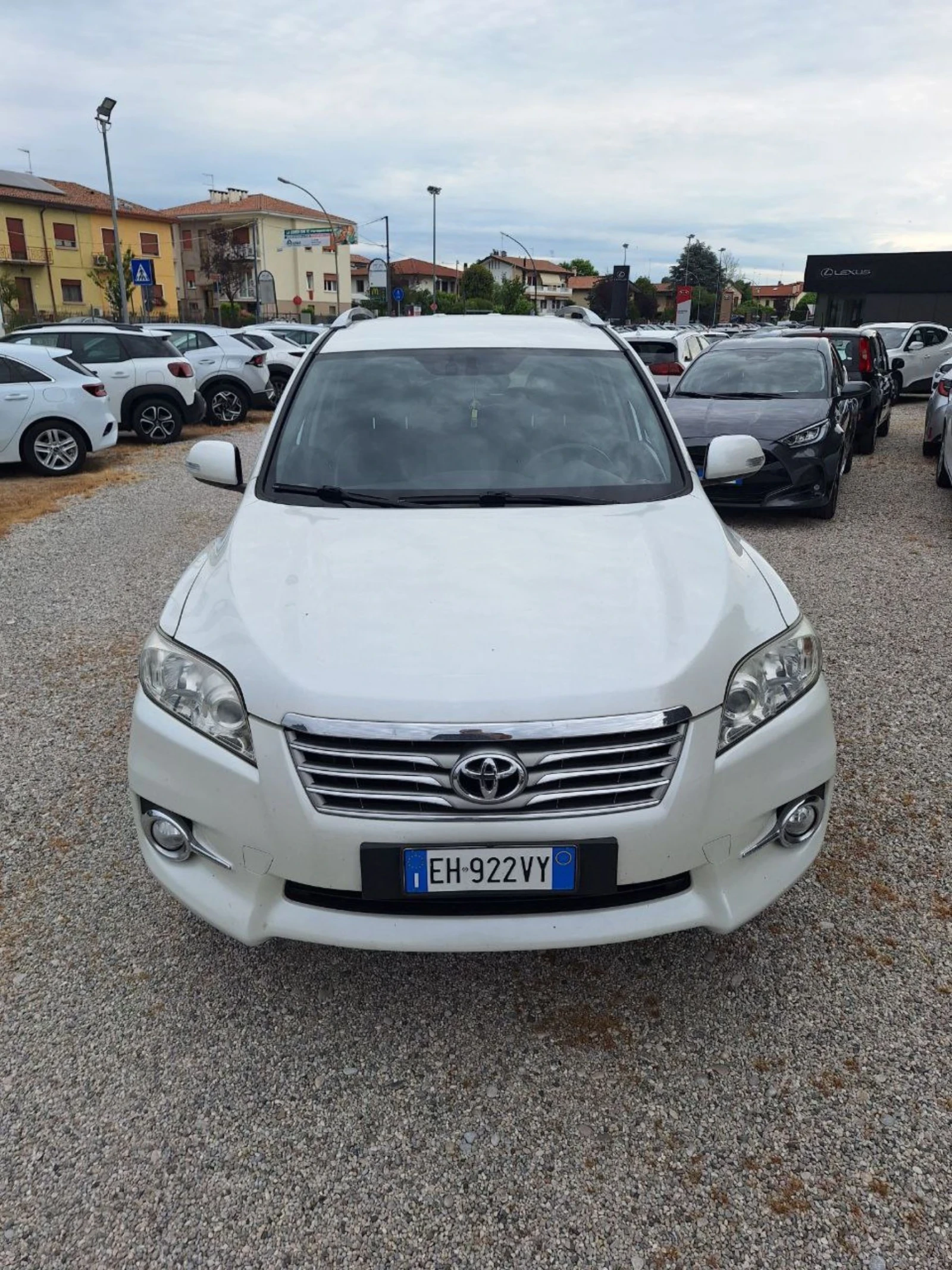 Toyota Rav4 2.2D4D ОЧАКВАН ВНОС!! 133х.км. EXCLUSIVE - изображение 2