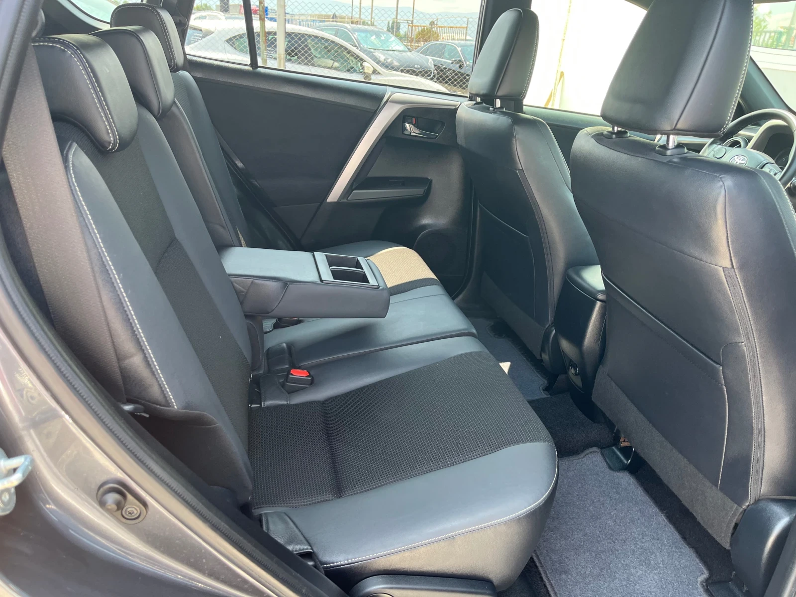 Toyota Rav4 2.0 D-4D Face 143кс | Mobile.bg — изображение 11