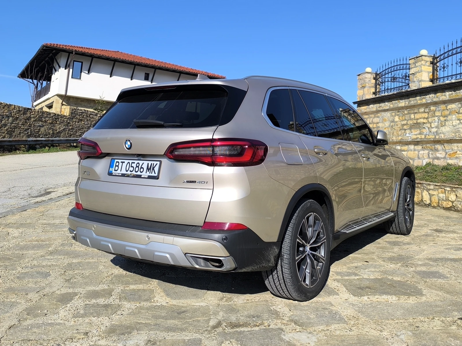 BMW X5 xDrive40i Individual - изображение 7