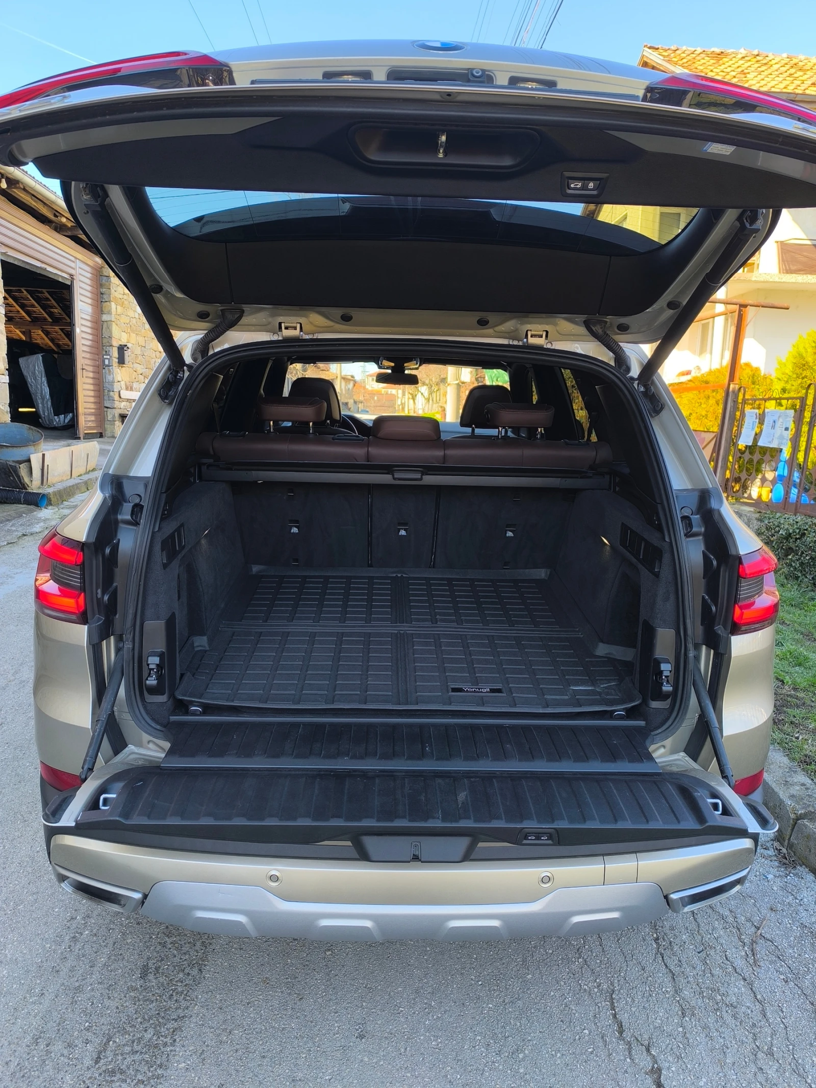 BMW X5 xDrive40i Individual, снимка 13 - Автомобили и джипове - 53669489