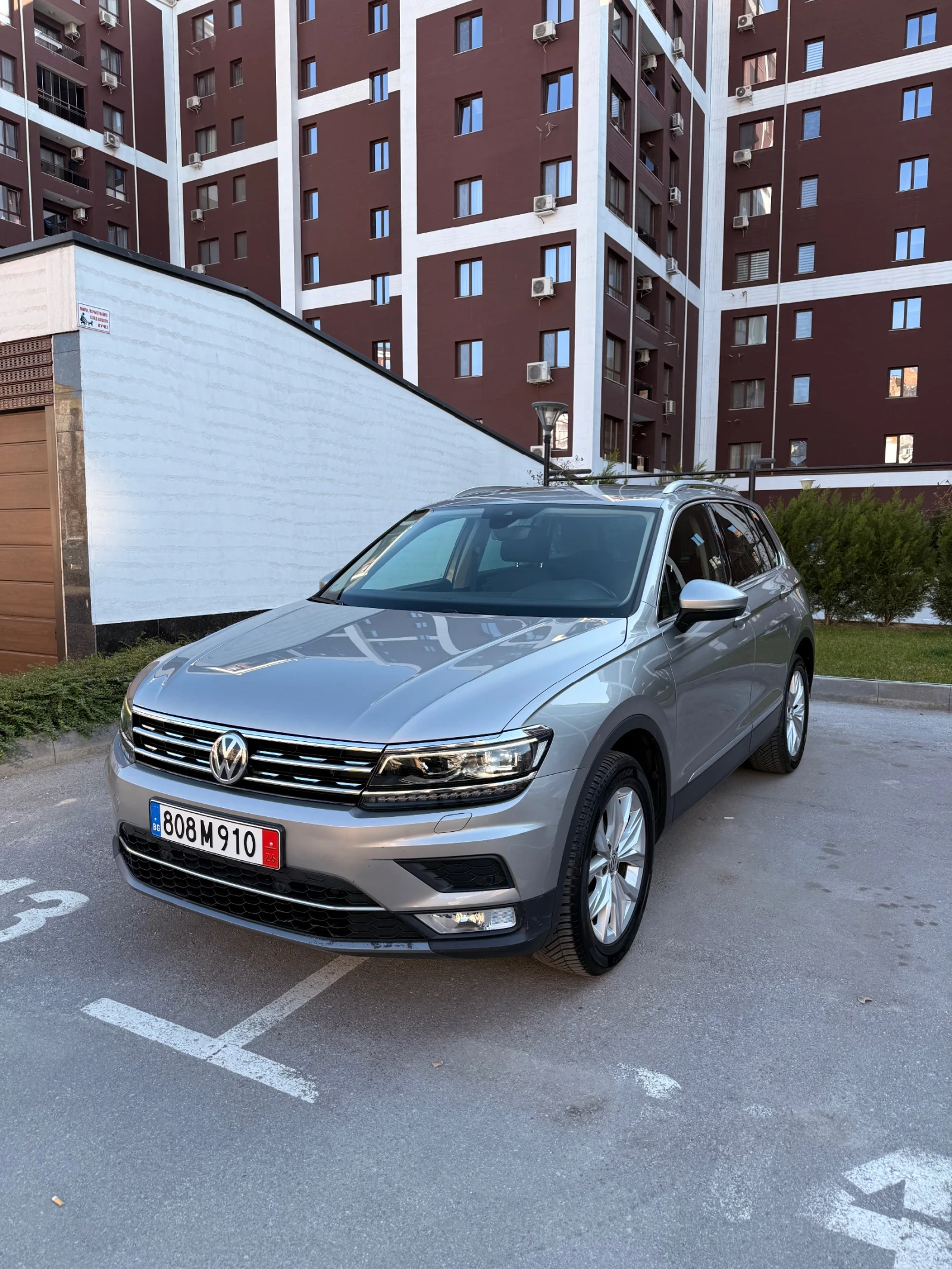 VW Tiguan 2.0TDI/FullLED/Distro/LaneAssist