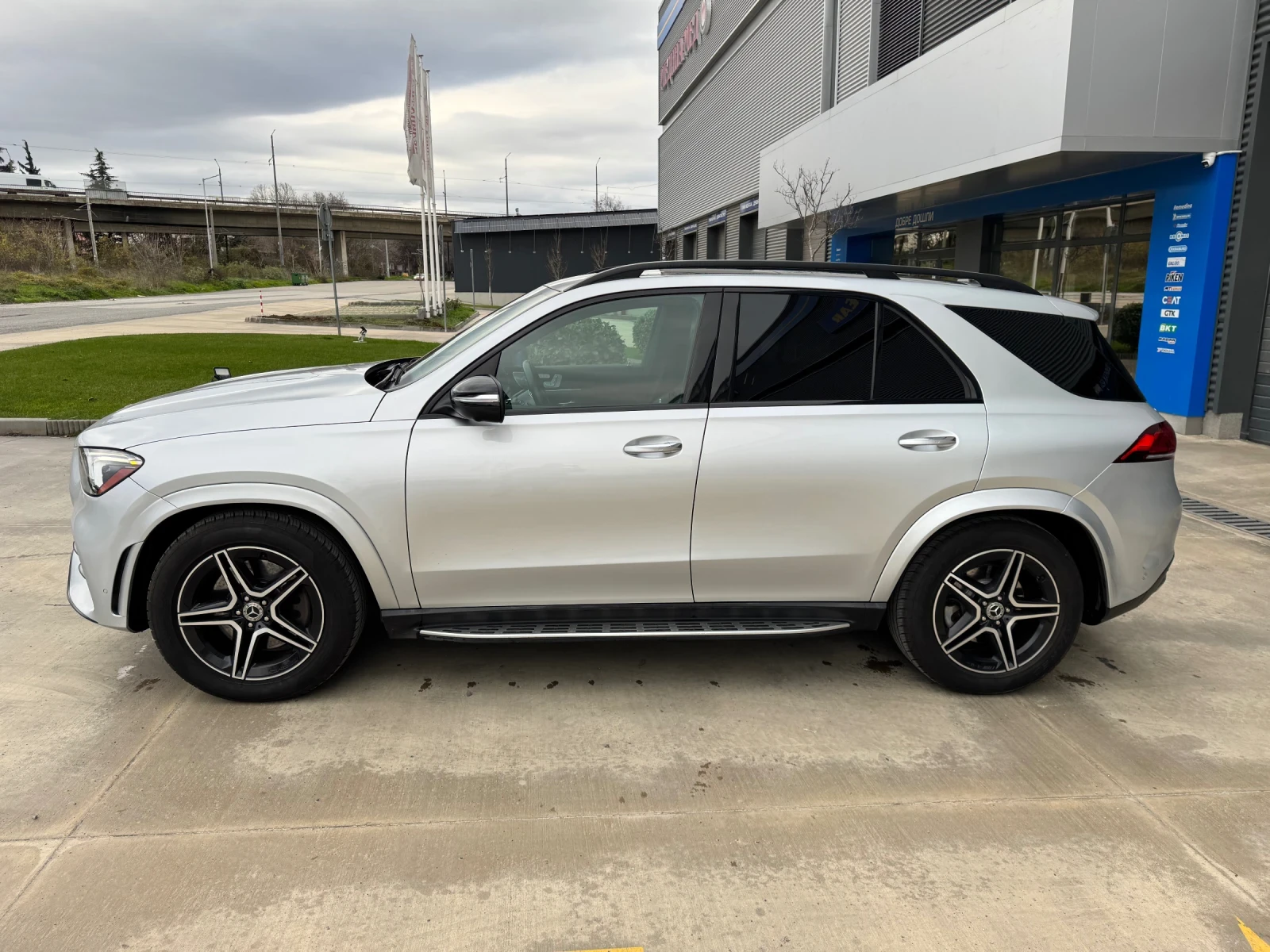 Mercedes-Benz GLE 450 AMG Night Package EQ Boost, снимка 2 - Автомобили и джипове - 54010512