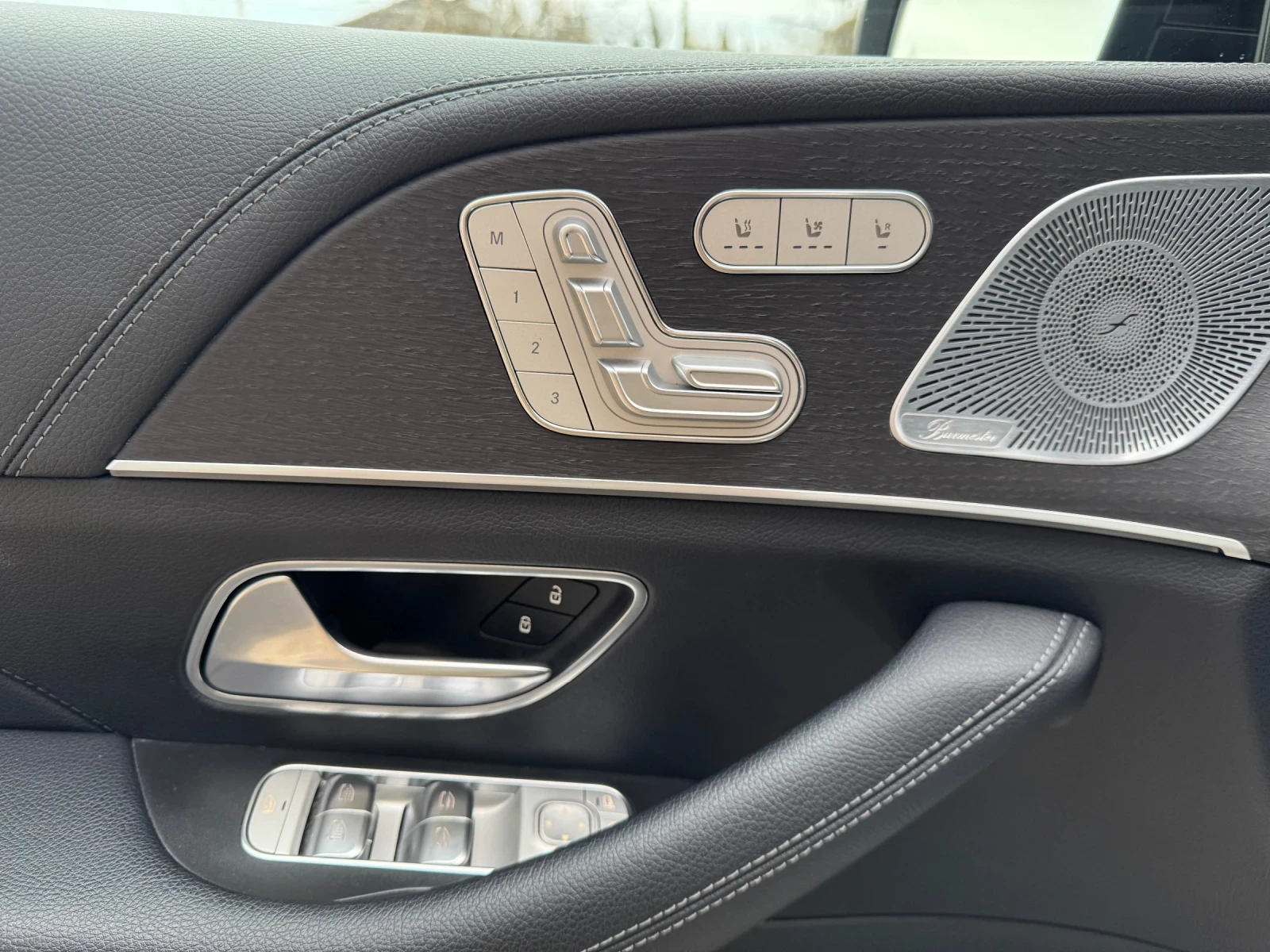 Mercedes-Benz GLE 450 AMG Night Package EQ Boost, снимка 13 - Автомобили и джипове - 54010512