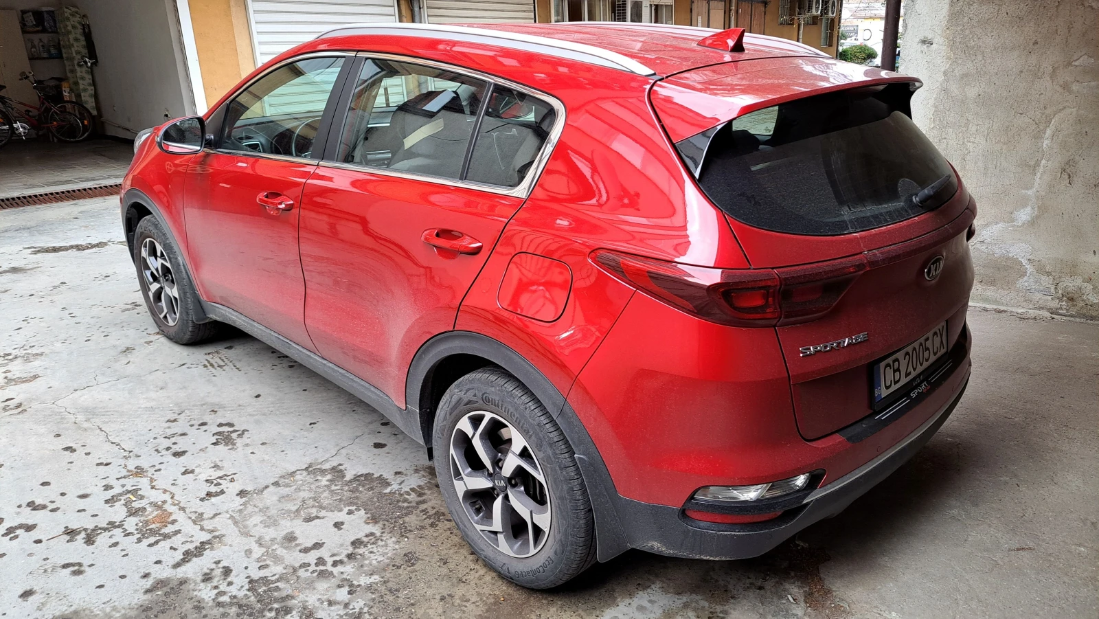 Kia Sportage, снимка 6 - Автомобили и джипове - 54068873