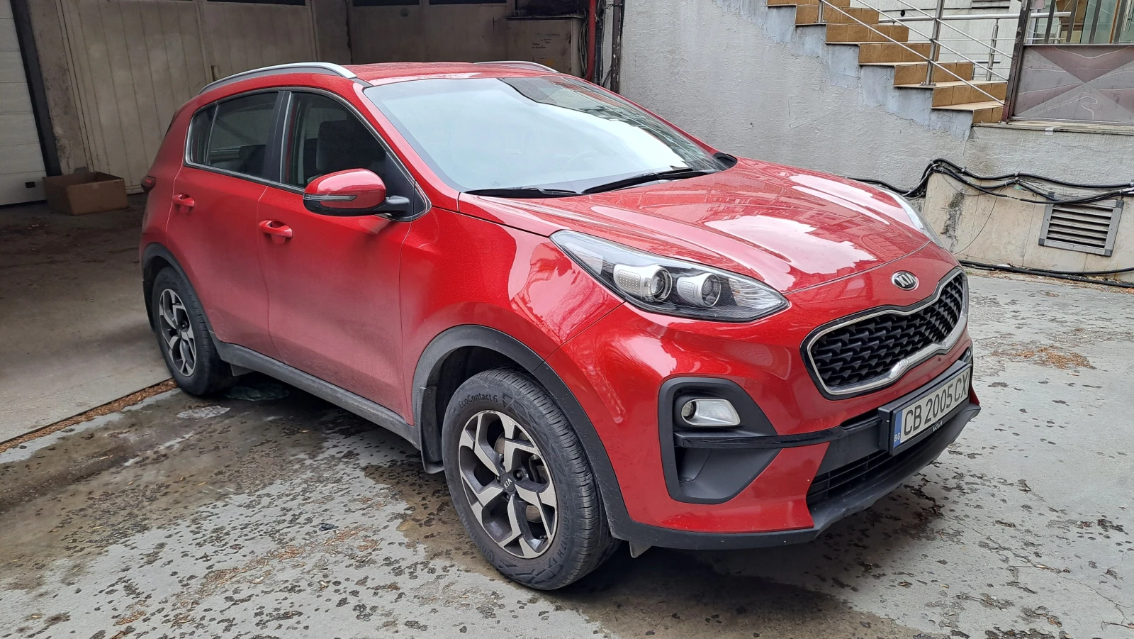 Kia Sportage, снимка 7 - Автомобили и джипове - 54068873