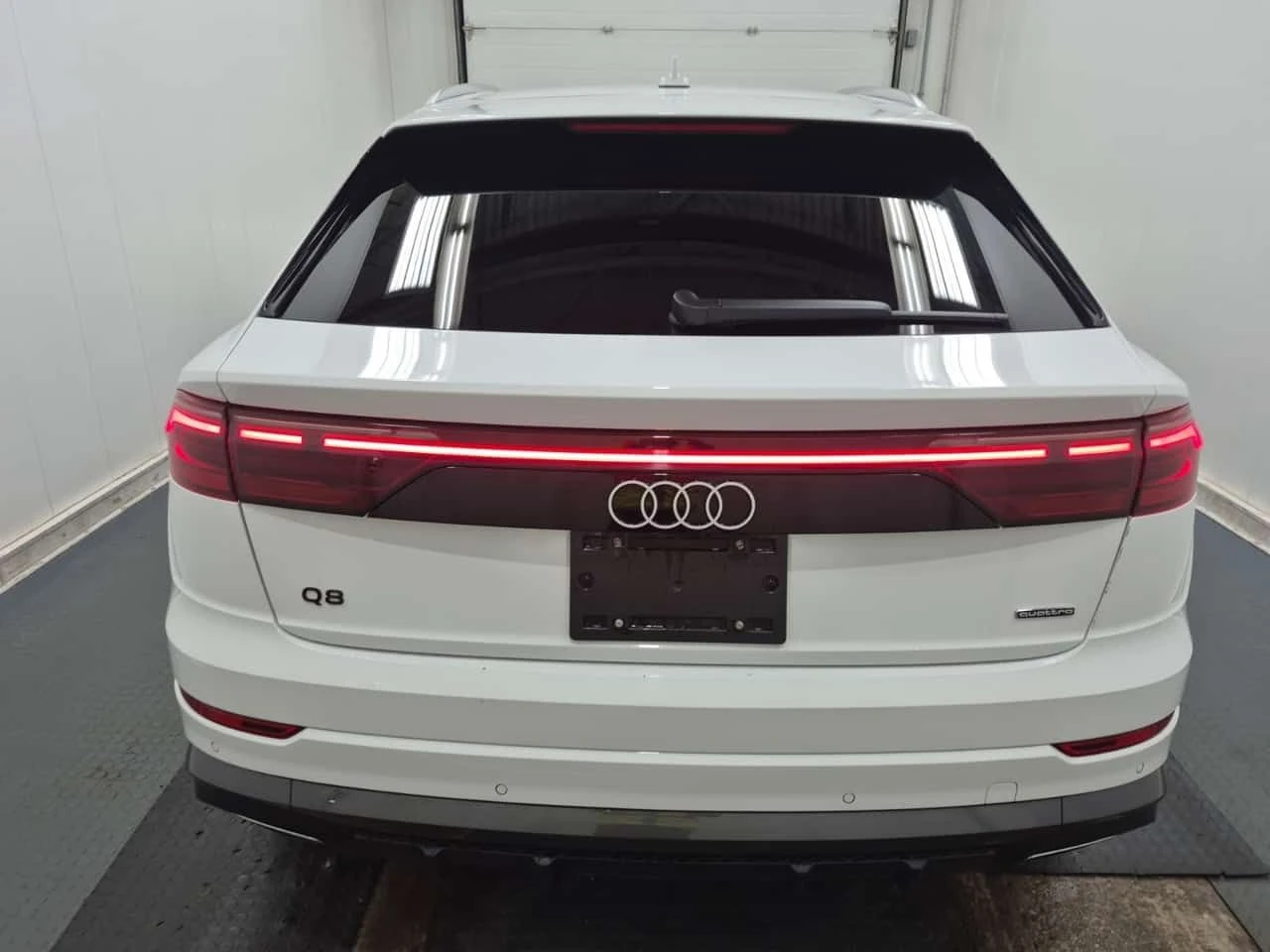 Audi Q8 | PANO| 360| ���������| 2 �����| AMBIENT  | Mobile.bg � ����������� 17