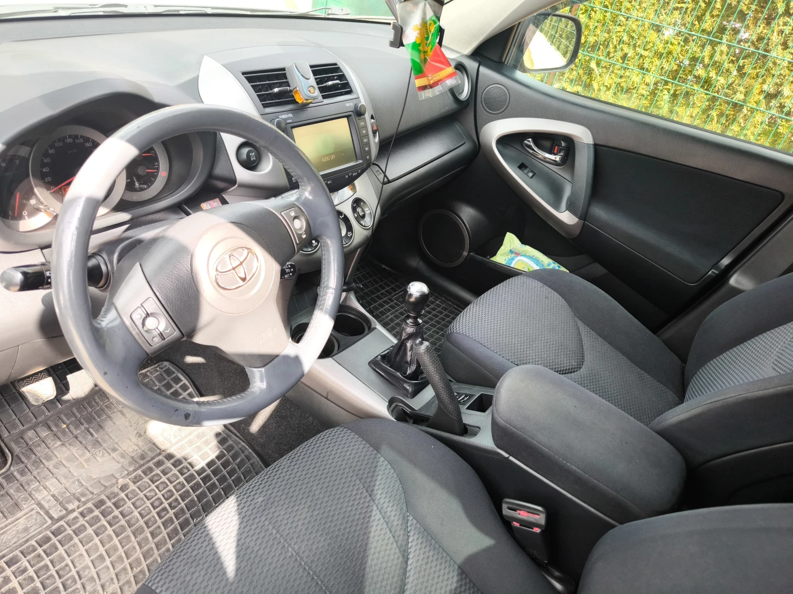 Toyota Rav4, снимка 14 - Автомобили и джипове - 54088975