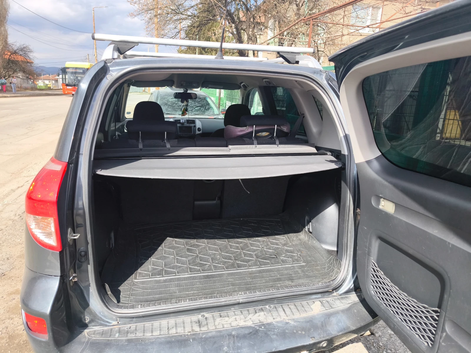 Toyota Rav4, снимка 5 - Автомобили и джипове - 54088975