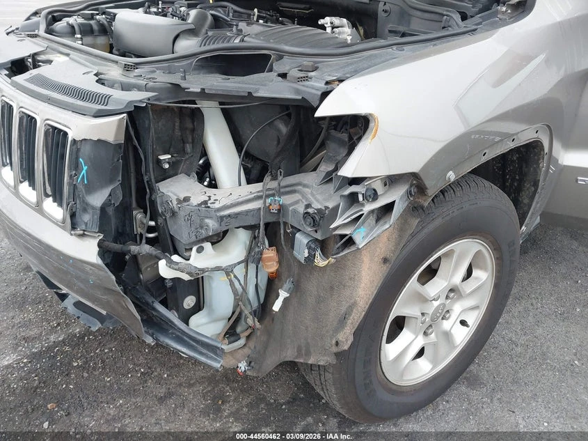 Jeep Grand cherokee 3.6L V-6 DOHC, VVT, 293HP 4X4 Drive | Mobile.bg � ����������� 6