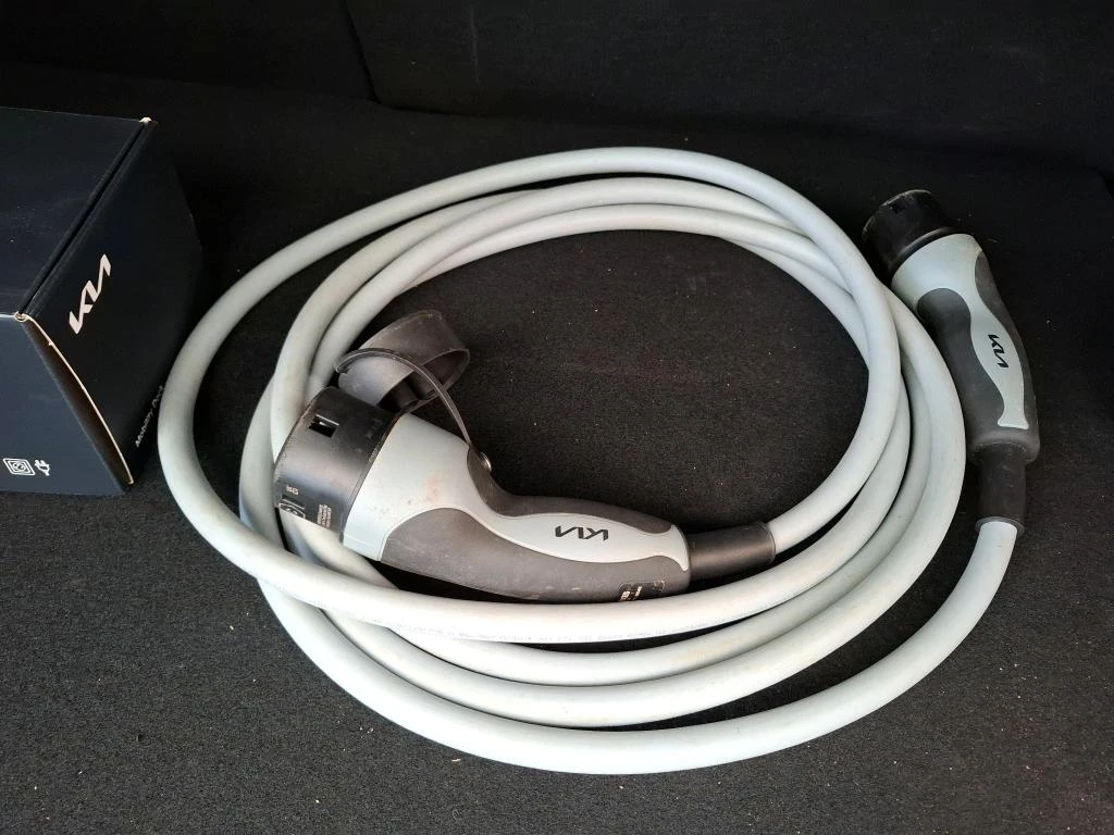 Kia Niro Connect - Electric , снимка 10 - Автомобили и джипове - 54187714