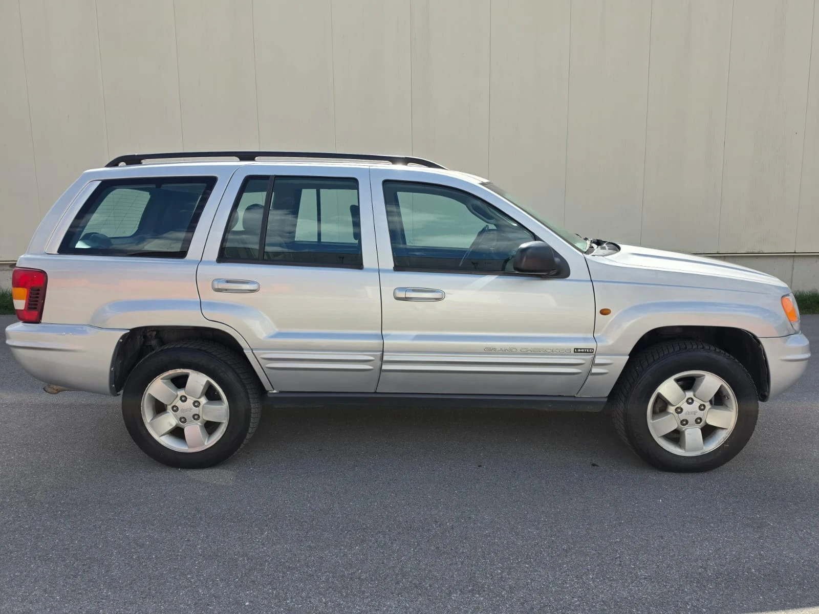 Jeep Grand cherokee, снимка 8 - Автомобили и джипове - 54260037