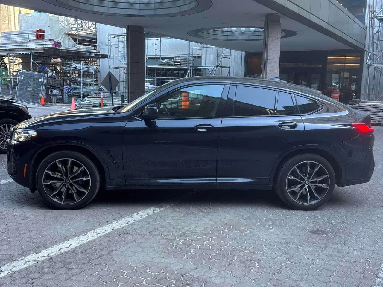 BMW X4 * xDrive30i * ПОДГРЕВ * КАМЕРА * CARPLAY, снимка 2 - Автомобили и джипове - 54683986