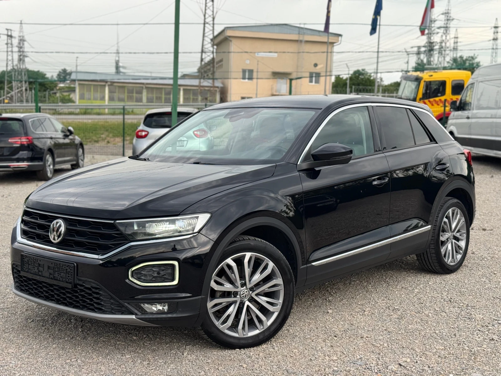 VW T-Roc Virtual, 2.0TDI, IQ-Light, 162644км, Сервиз, снимка 8 - Автомобили и джипове - 54807321