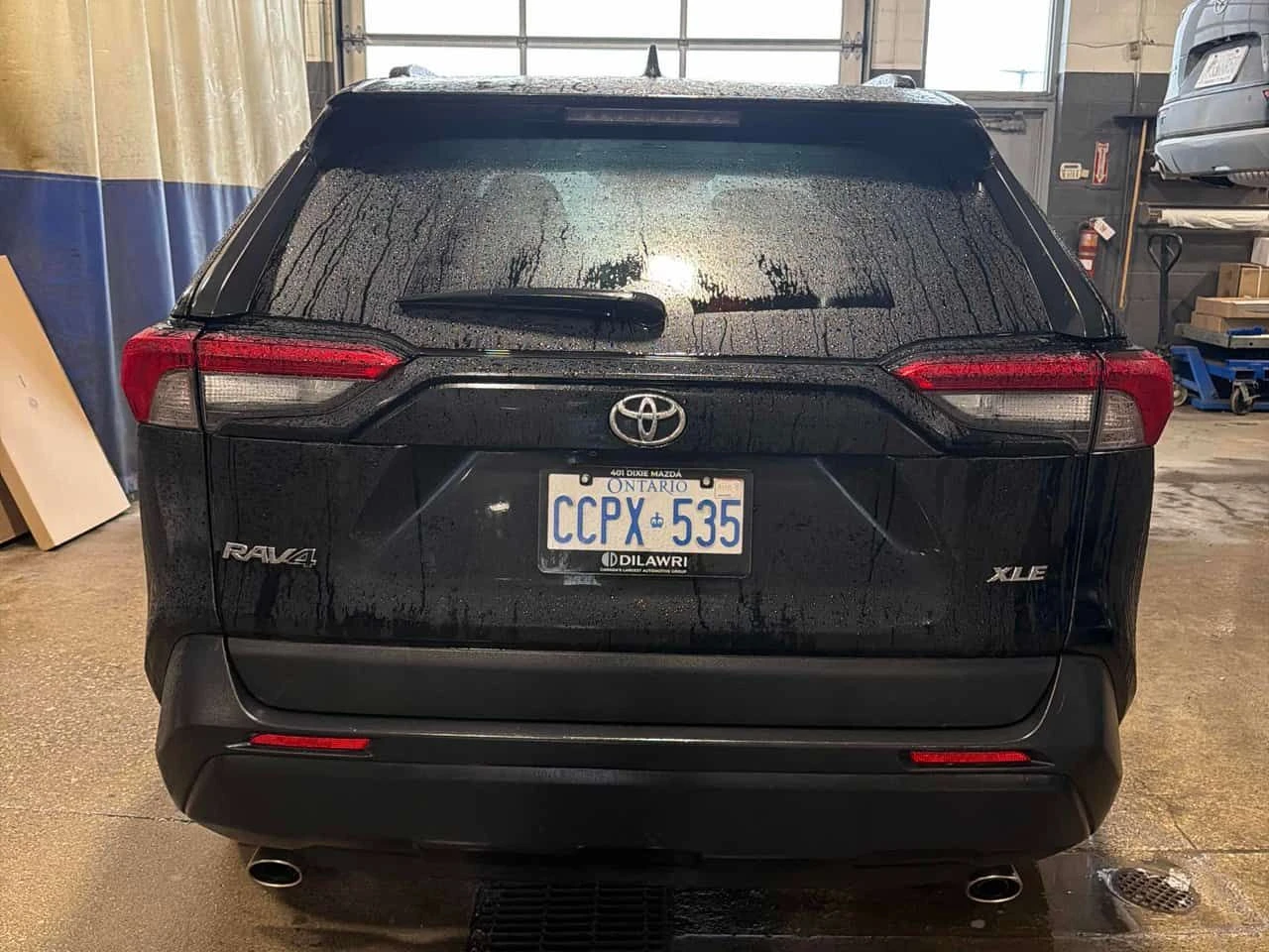 Toyota Rav4 * XLE * АВТОКРЕДИТ БЕЗ ПЪРВОНАЧАЛНА ВНОСКА* , снимка 4 - Автомобили и джипове - 54903696