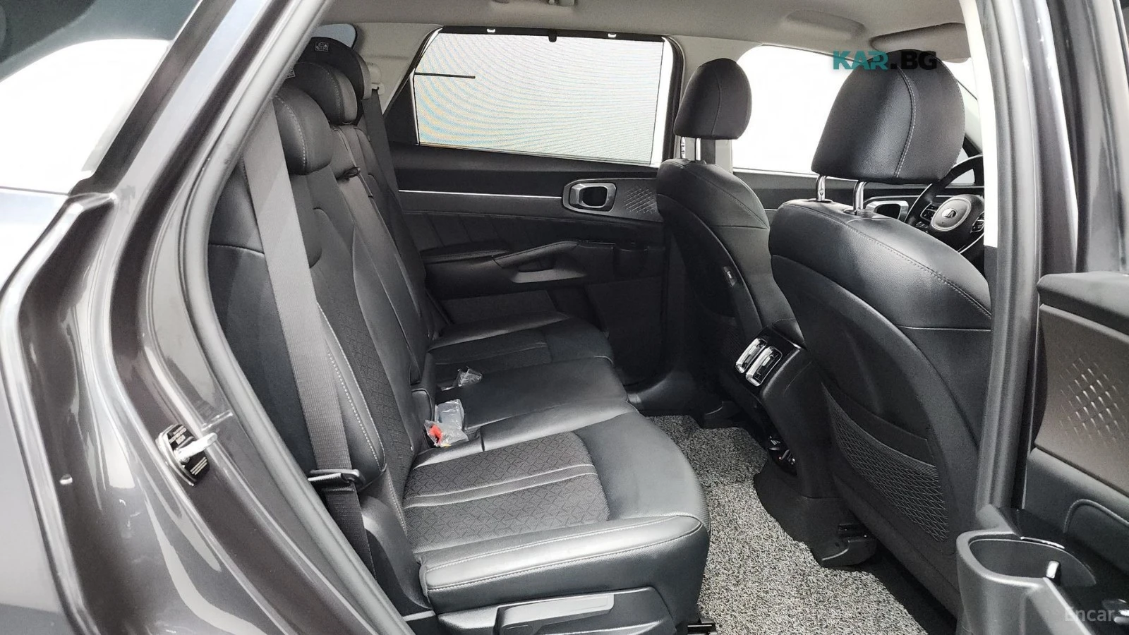 Kia Sorento 2.2D Noblesse 4x4* DISTRONIC* 360* ОБДУХВАНЕ* , снимка 14 - Автомобили и джипове - 55820422