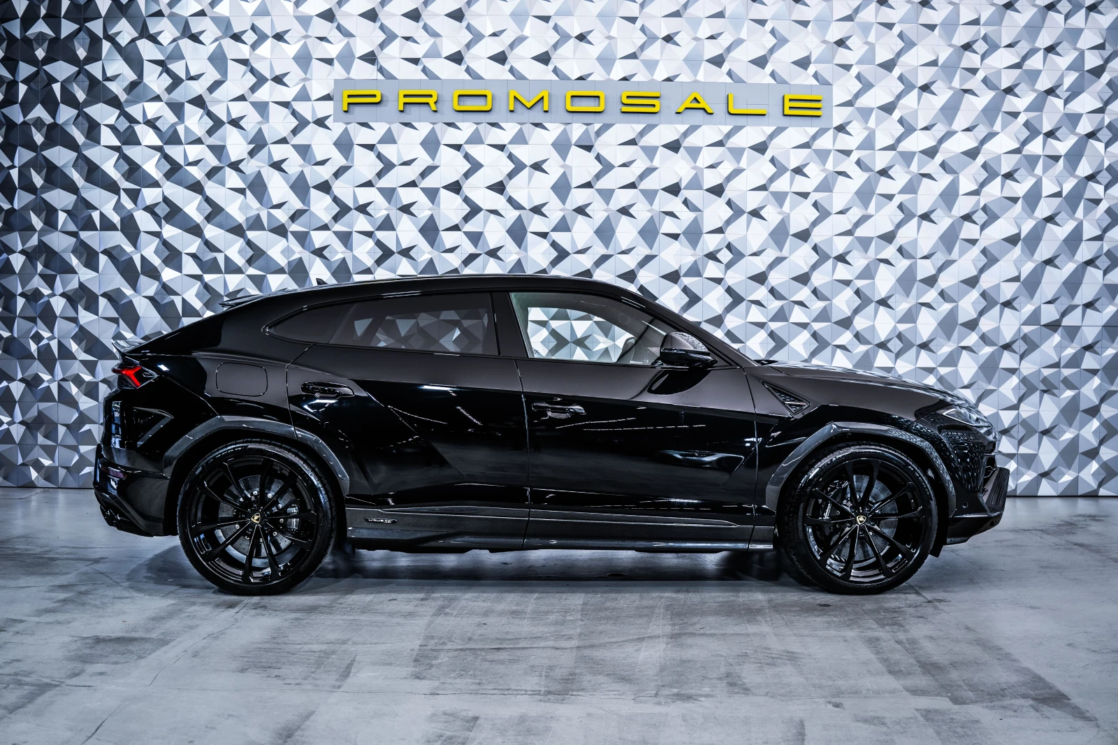 Lamborghini Urus SE* Carbon* B&O, снимка 6 - Автомобили и джипове - 56612444