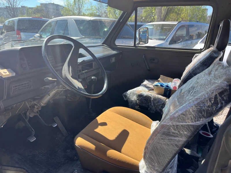 VW T3 Транспортер Пътнически ВОЕНЕН, снимка 4 - Бусове и автобуси - 53096283