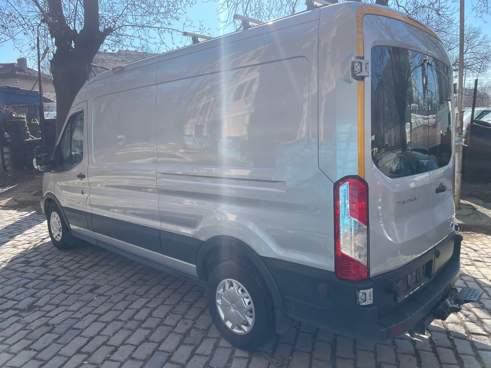 Ford Transit 2.0TDCi - изображение 10