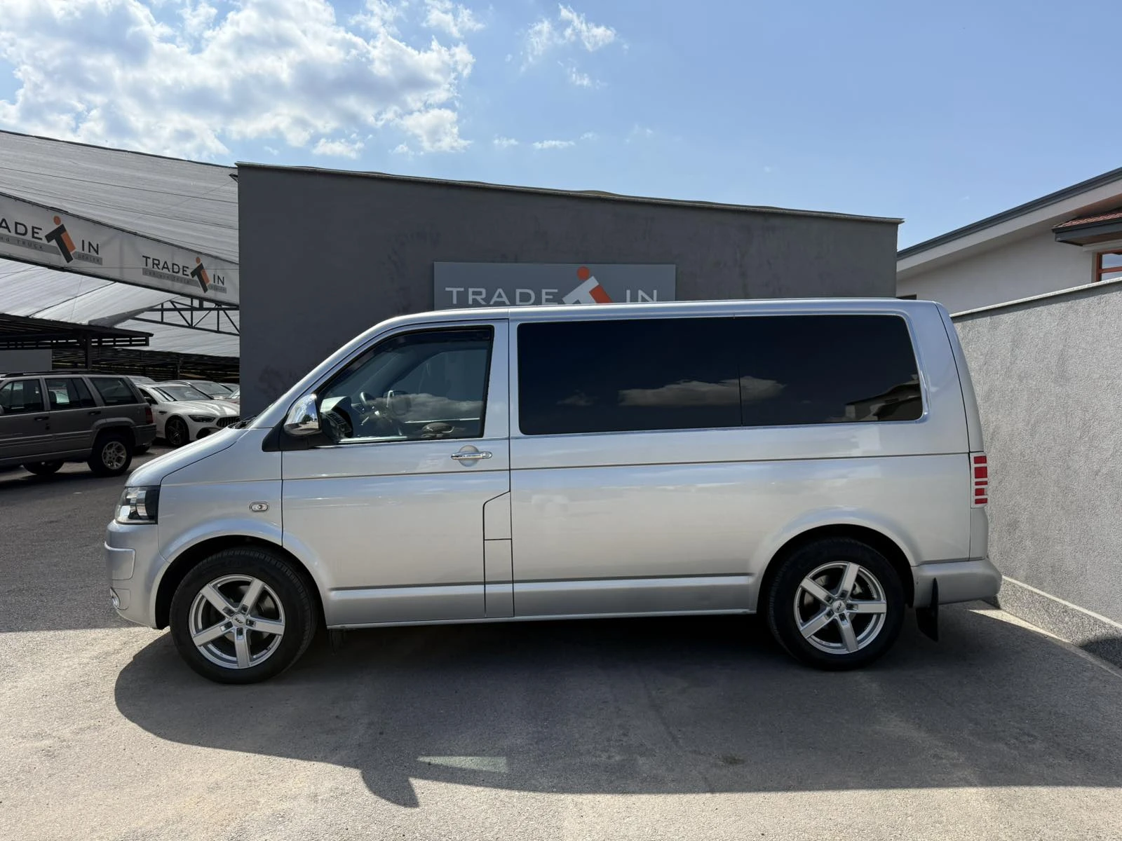VW Caravelle 2.0 TDI DSG - изображение 7