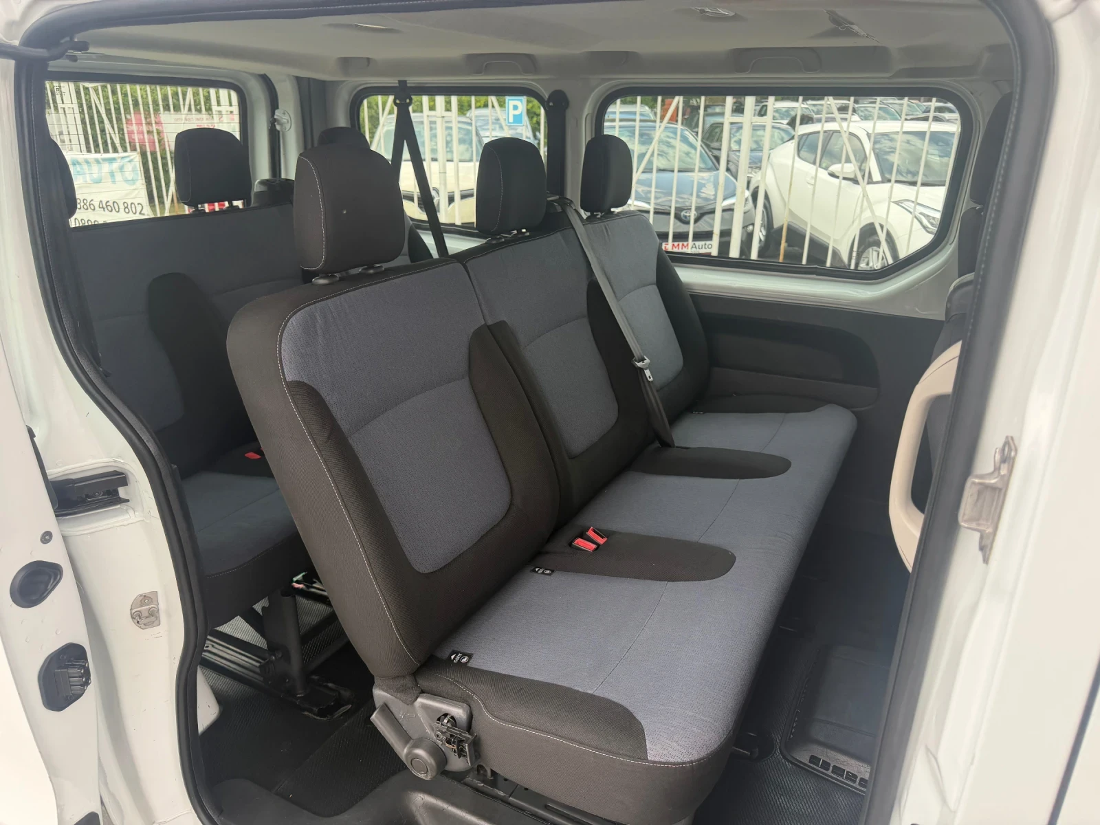 Opel Vivaro TDCI / MAXI / ЕВРО6 / 9-МЕСТЕН / АВТОПИЛОТ, снимка 12 - Бусове и автобуси - 55313092