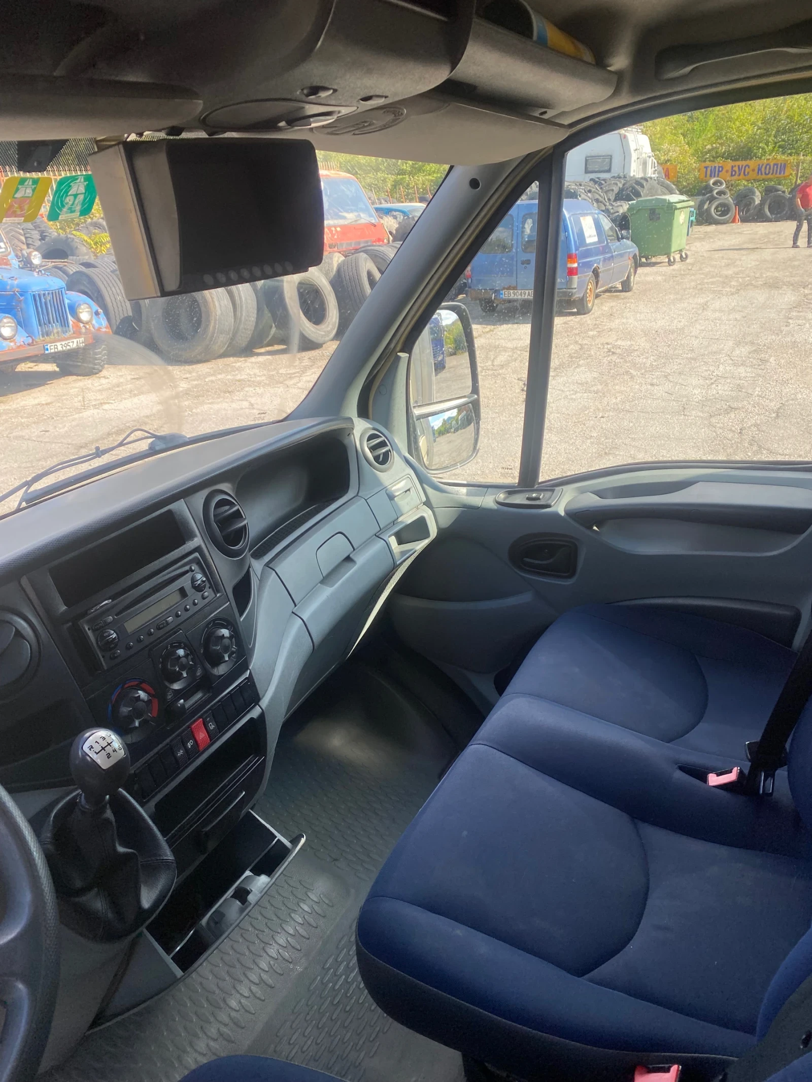 Iveco 35c18 Швейцария, снимка 8 - Бусове и автобуси - 56298465