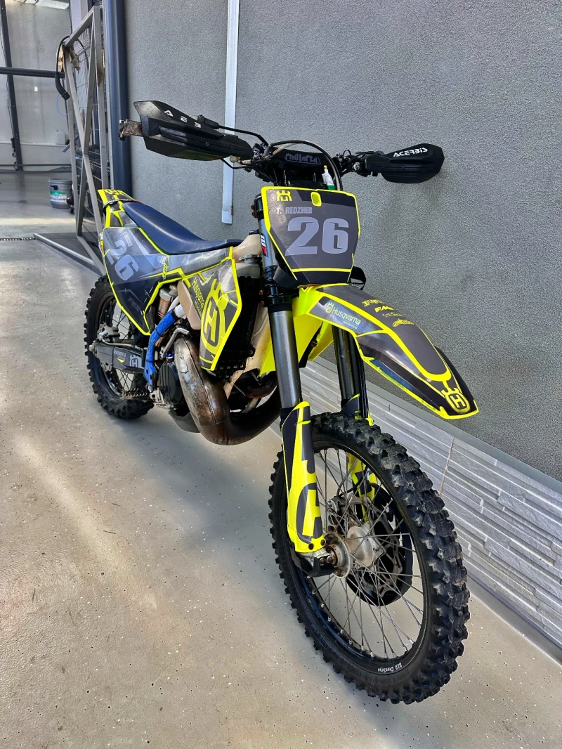 Husqvarna TE 300, снимка 4 - Мотоциклети и мототехника - 52591438