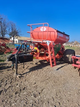 Сеялка Gaspardo Manta 12+ Бункер-Gaspardo-Scatenata-3000l, снимка 2