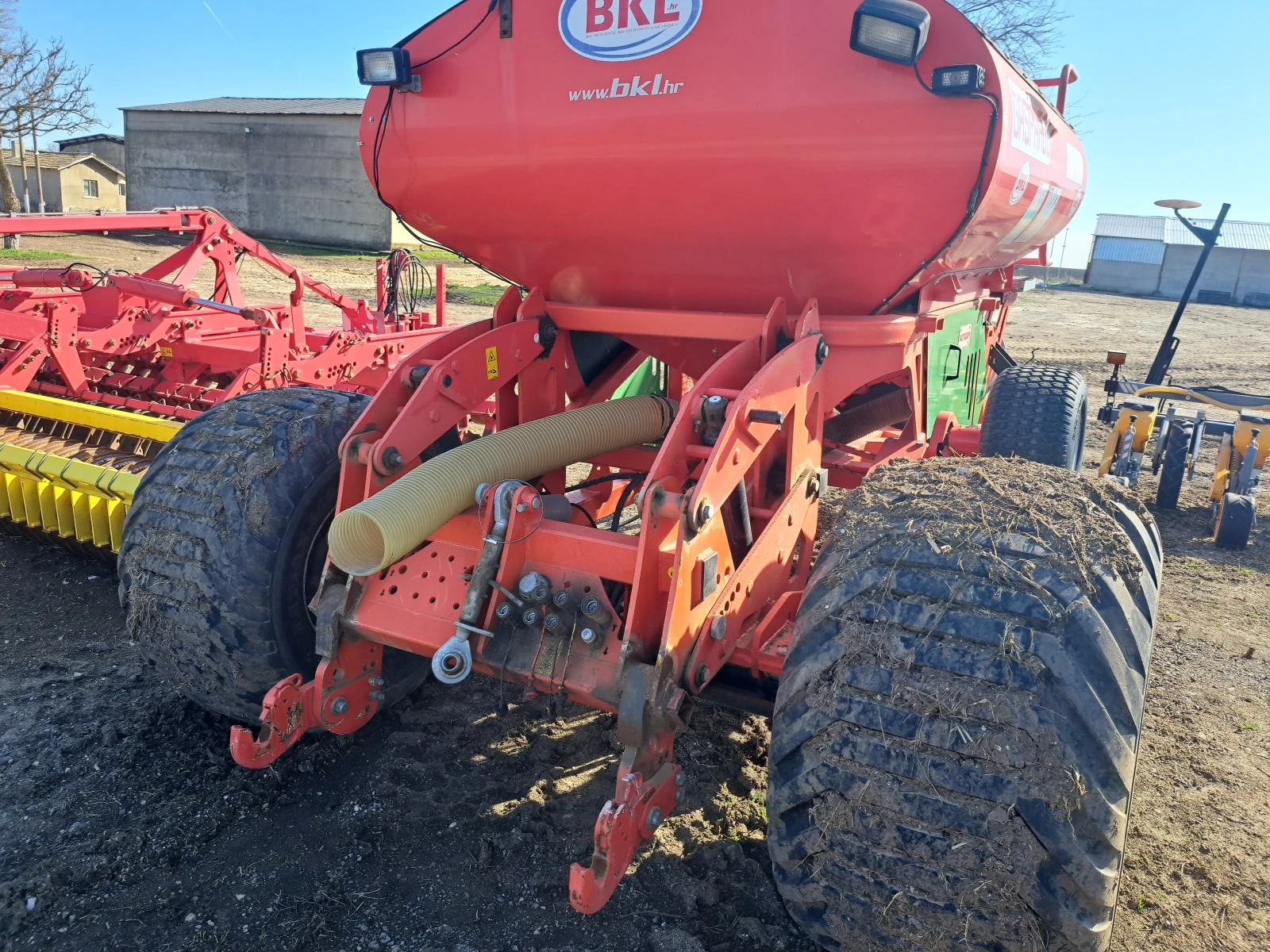 ������ Gaspardo Manta 12+ ������-Gaspardo-Scatenata-3000l | Mobile.bg � ����������� 15