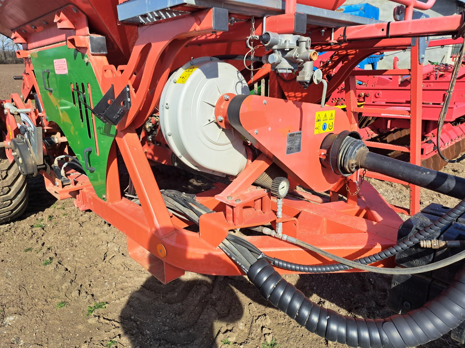 ������ Gaspardo Manta 12+ ������-Gaspardo-Scatenata-3000l | Mobile.bg � ����������� 13