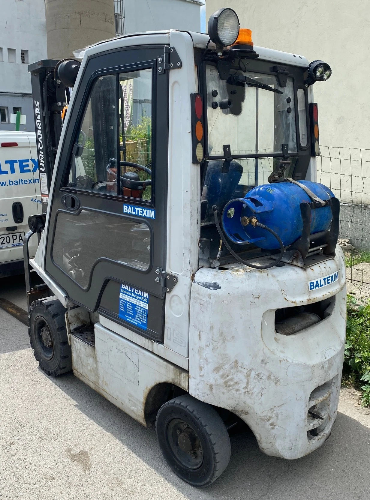  Nissan  | Mobile.bg   3