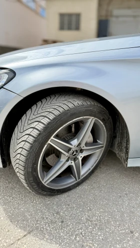 Mercedes-Benz C 220 AMG Line 9G-Tronic Камера Навигация Перфектна, снимка 4
