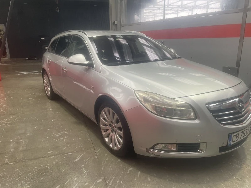 Opel Insignia, снимка 5 - Автомобили и джипове - 47331841