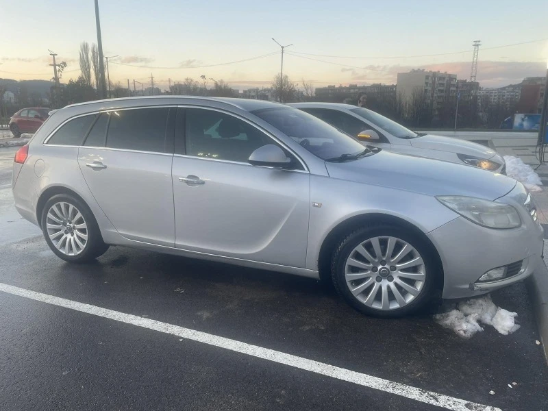 Opel Insignia, снимка 16 - Автомобили и джипове - 48693334