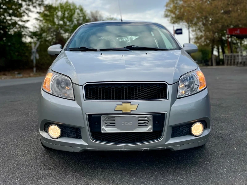 Chevrolet Aveo Газ/Бензин * Климатик, снимка 1 - Автомобили и джипове - 47465597