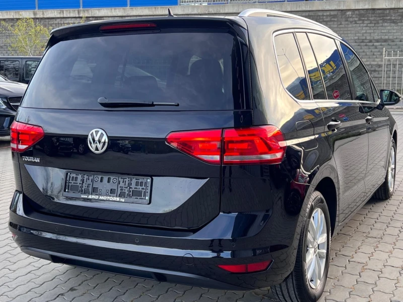 VW Touran 1.5 TSi 150кс DSG Highline 7места ВЪЗВРАЩАЕМО ДДС, снимка 3 - Автомобили и джипове - 48034181