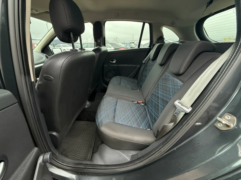 Renault Clio 1.2i 75кс * Климатроник* * 4 цилиндъра* , снимка 14 - Автомобили и джипове - 52472320