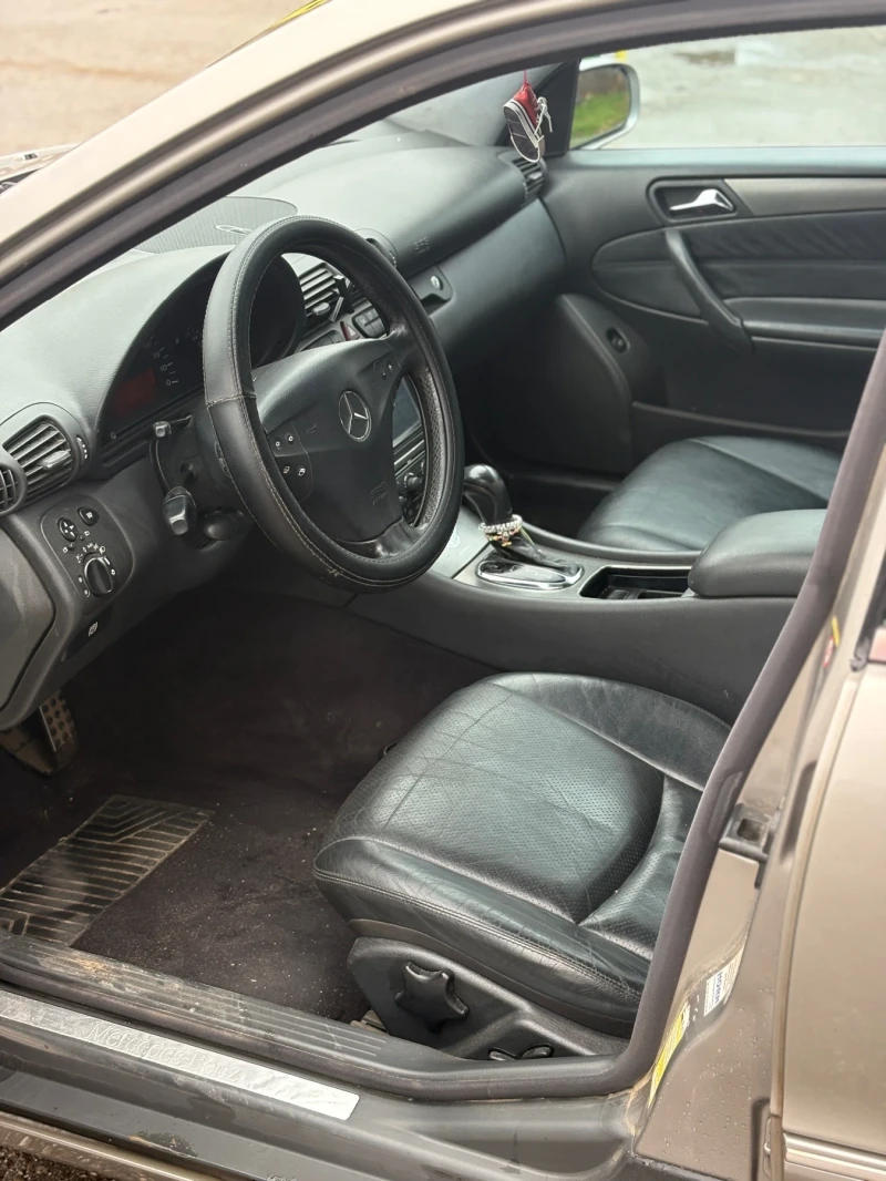 Mercedes-Benz C 270, снимка 5 - Автомобили и джипове - 52567751