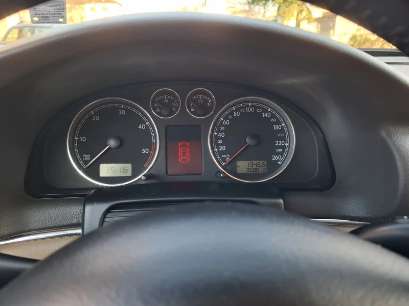 VW Passat, снимка 7 - Автомобили и джипове - 52792078