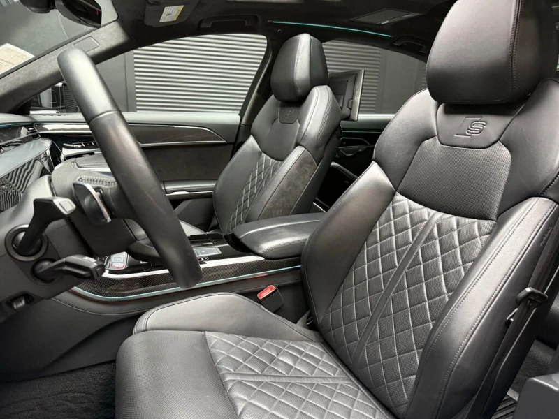 Audi S8 * LWB 4.0T QUATTRO 8SP TIPTRONIC * CARFAX * БЕЗ ПЪ, снимка 15 - Автомобили и джипове - 52842982