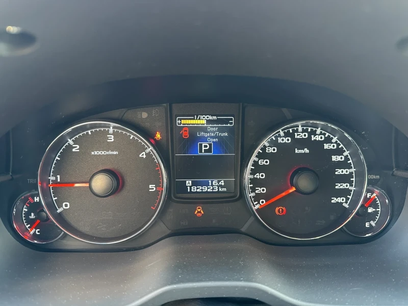 Subaru Outback, снимка 13 - Автомобили и джипове - 53193315