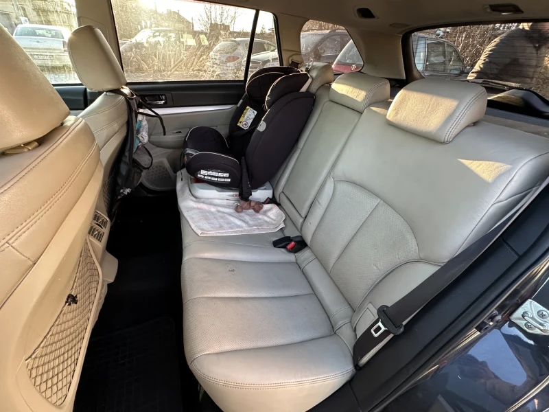 Subaru Outback, снимка 9 - Автомобили и джипове - 53193315