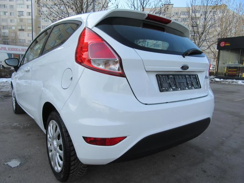 Ford Fiesta 1.3i 16V EURO 5B, снимка 8 - Автомобили и джипове - 35671537