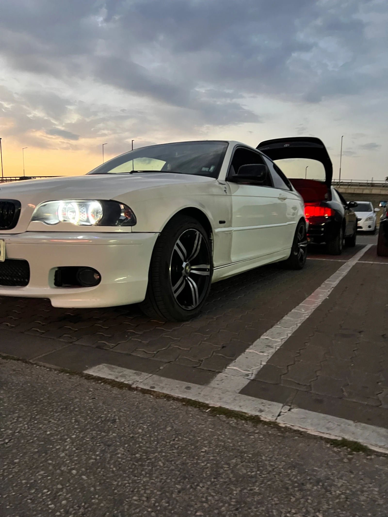 BMW 323  - изображение 3